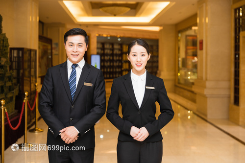 酒店管理服務(wù)人員形象與餐飲管理的融合藝術(shù)